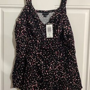 Torrid NWT 00 sleeveless shirts bundle